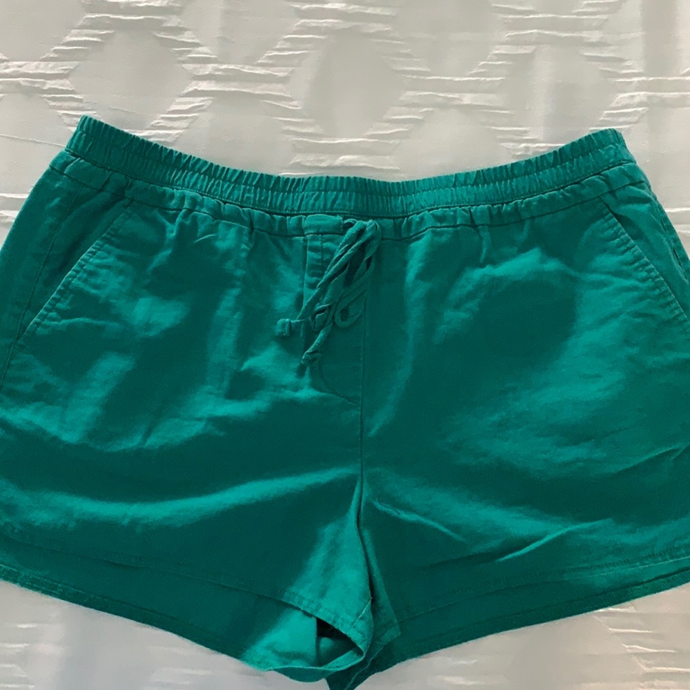 Linen shorts